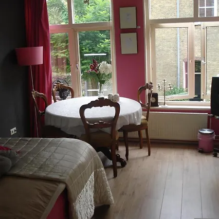 Canalhouse Aan De Gouwe Appartement *